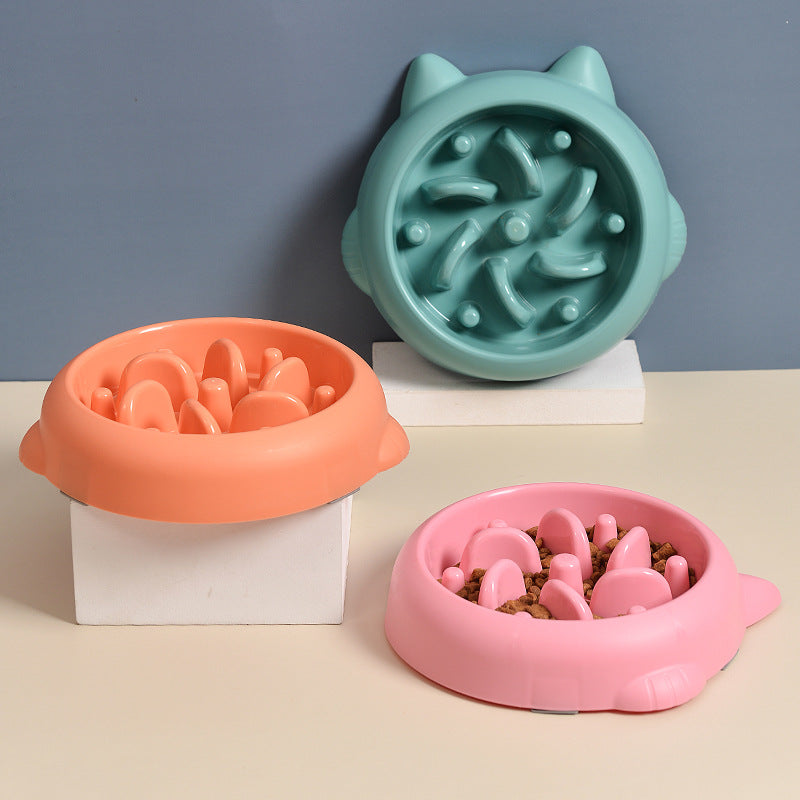 Slow feeder bowl detail